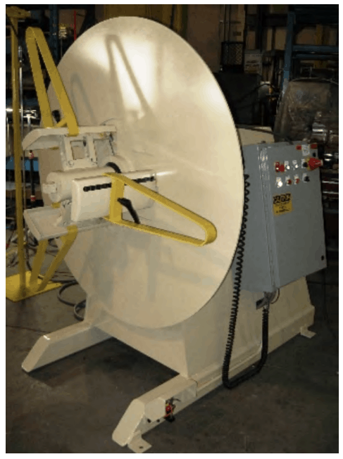 Desbobinador modelo único CR de Colt Automation para el procesamiento de bobinas de acero