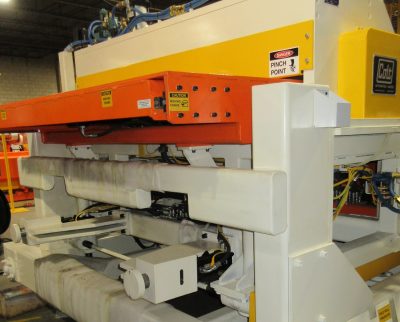 Colt Automation, alimentador automatizado para bobinas de metal. Construcción sólida y de calidad para fabricantes de piezas de acero.